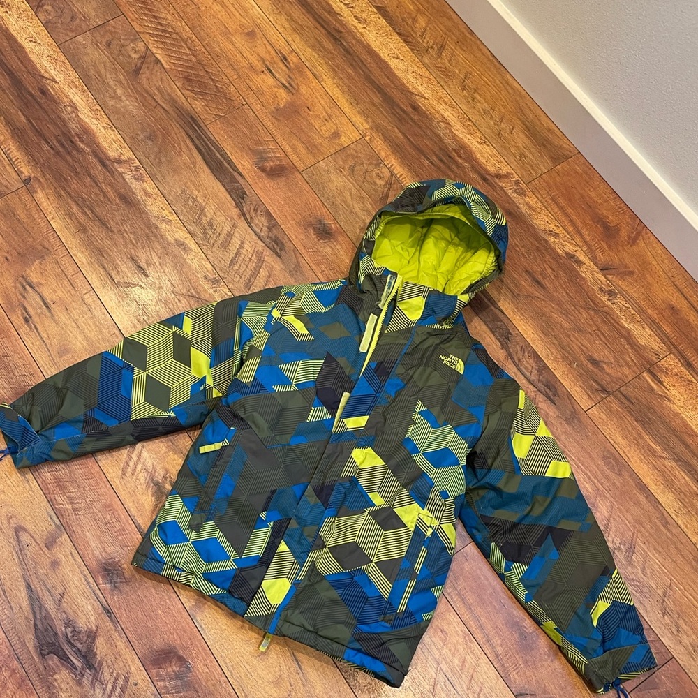Boys North face jacket size 10/12